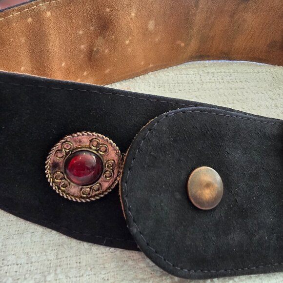 Vintage Black Leather Belt with Gold Details & Studded with Glass Beads - Picture 3 of 10